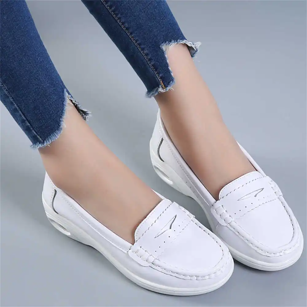 Women'S Accessories Famous Footwear - سميكة وحيد الانزلاق على المدربين الأبيض
