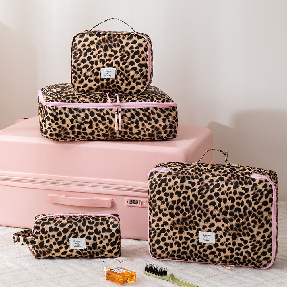 حقيبة مكياج بنقشة الفهد، منظم  - مراجعة Women Accessories Business وسعره