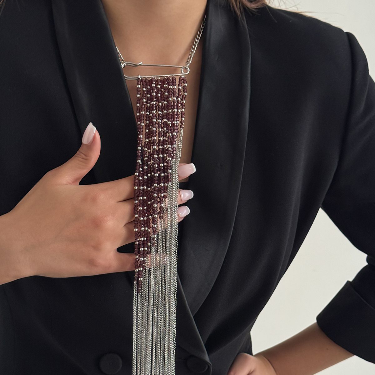 بروش سلسلة بشرابة بلون فضي، إك - مراجعة Women Accessories Jewelry وسعره