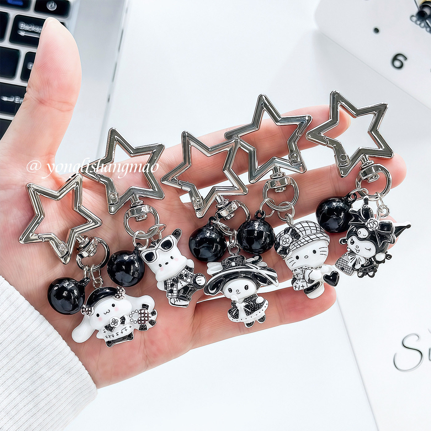 سلسلة مفاتيح كلاسيكية بتصميم Y - مراجعة Women'S Key Accessories وسعره
